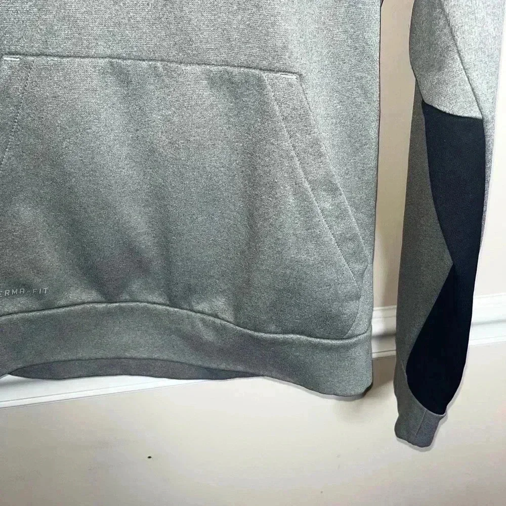 Nike thermal hoodie /sz sm